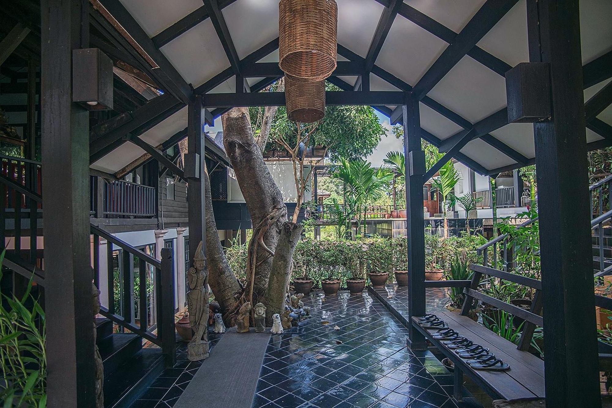 Baan Suan Residence เฮือนพักบ้านสวน チエンマイ エクステリア 写真